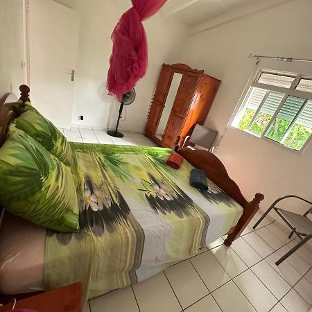Appartements: Plage & Commerces A 200M Sainte-Anne  Eksteriør bilde