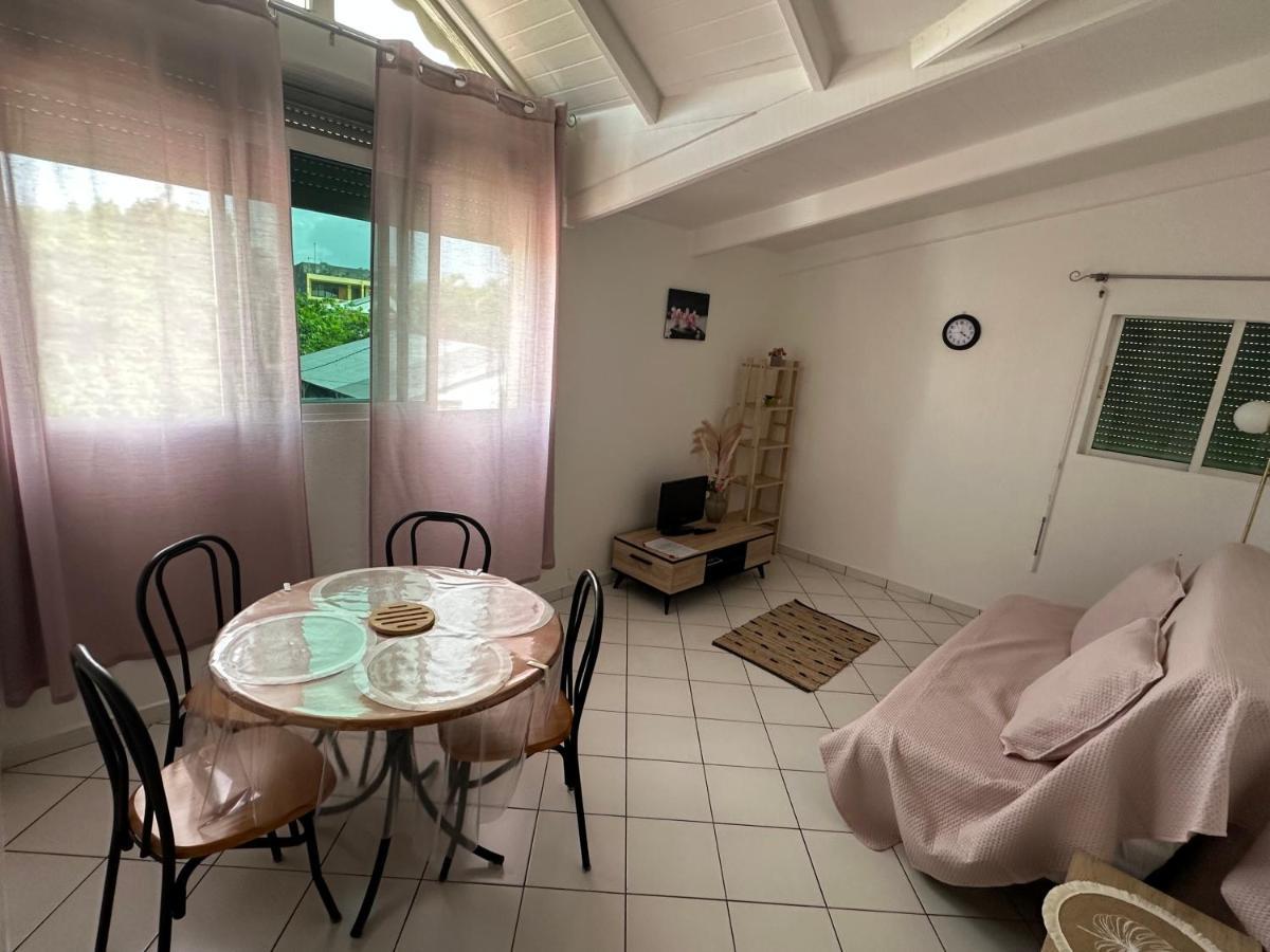 Appartements: Plage & Commerces A 200M Sainte-Anne  Eksteriør bilde
